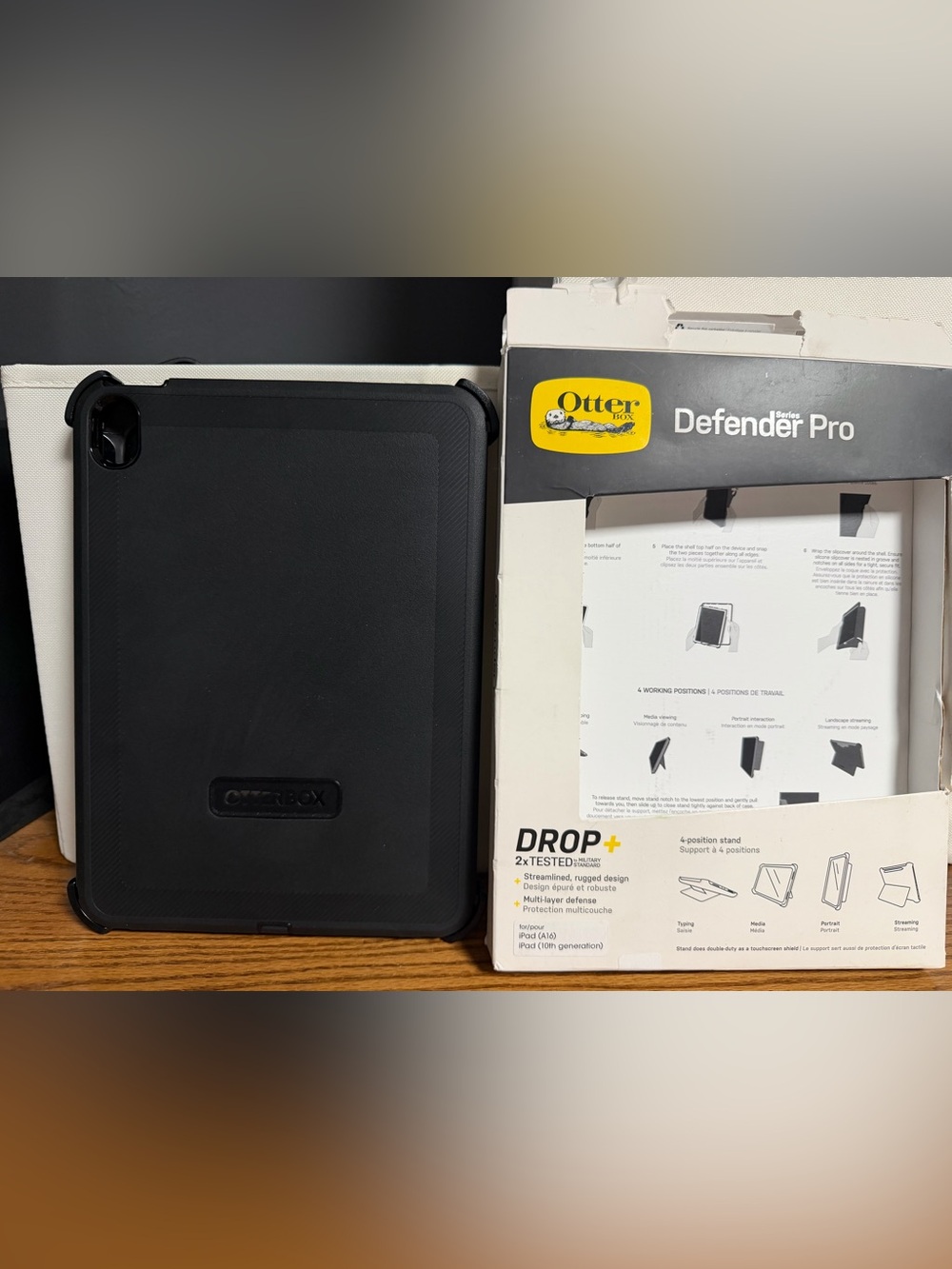 NWT OtterBox Defender Series Pro iPad 10th Gen (A16) Rugged Case Black